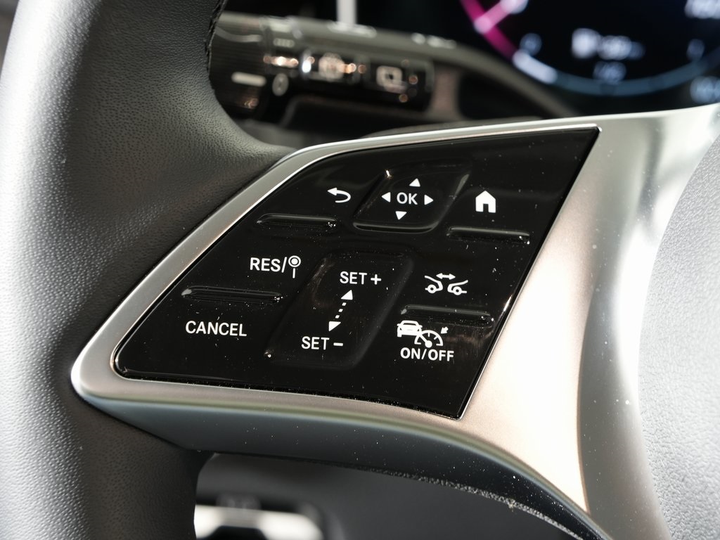 used 2025 Mercedes-Benz GLC car, priced at $53,250