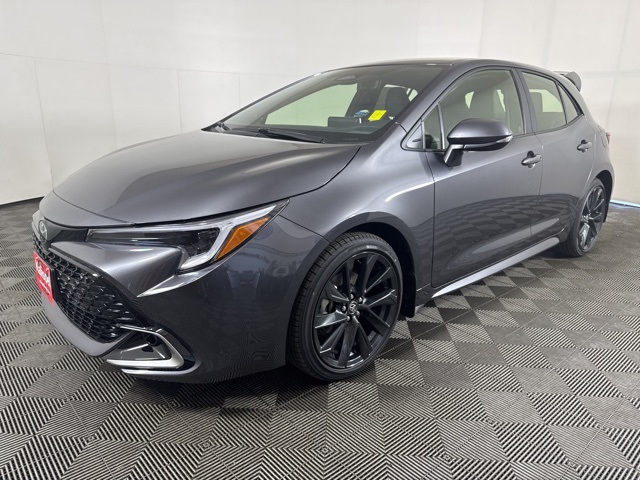 2025 Toyota Corolla XSE photo 8