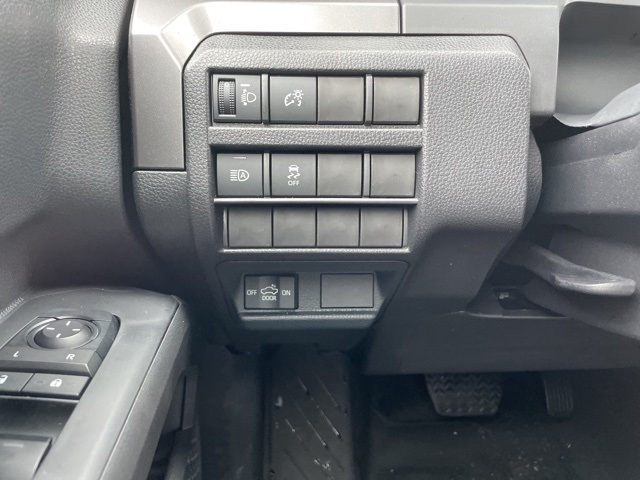 2025 Toyota Tacoma SR5 Double Cab photo 13