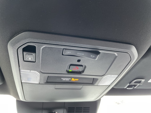 2025 Toyota Tacoma SR5 Double Cab photo 17