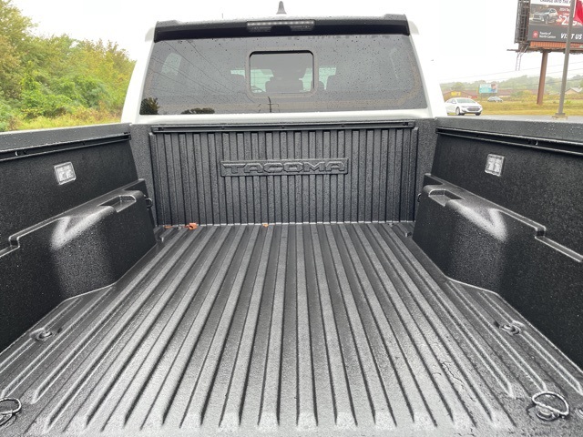 2025 Toyota Tacoma SR5 Double Cab photo 19