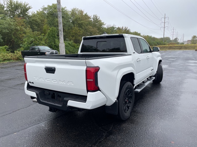2025 Toyota Tacoma SR5 Double Cab photo 4