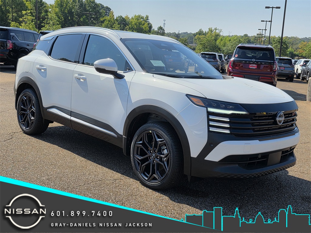 2025 Nissan Kicks SR AWD's photo