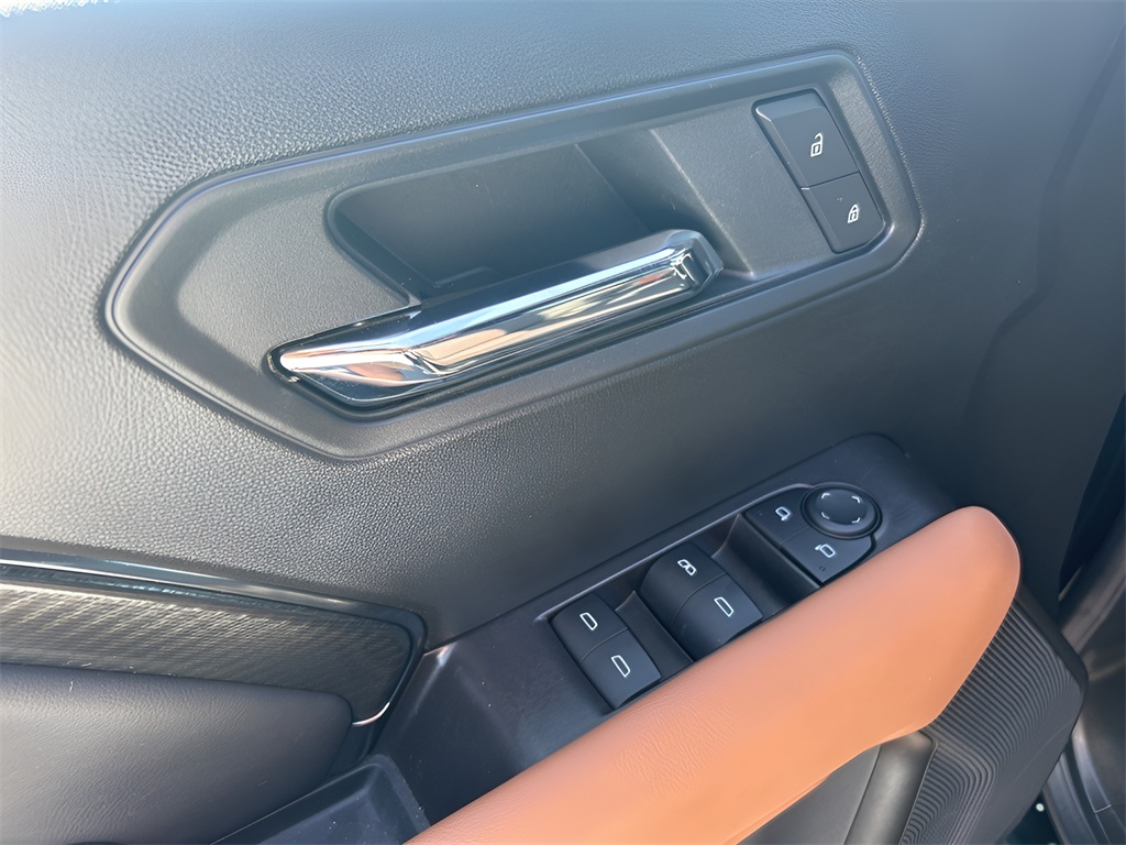 2025 Gmc Canyon AT4 photo 3