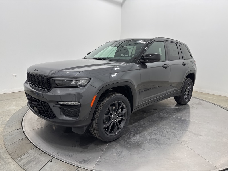 2025 Jeep Grand Cherokee Limited photo 3