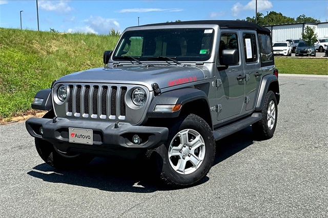 2020 Billet Silver Metallic Clearcoat Jeep Wrangler Unlimited Unlimited Freedom Edition 4X4 SUV