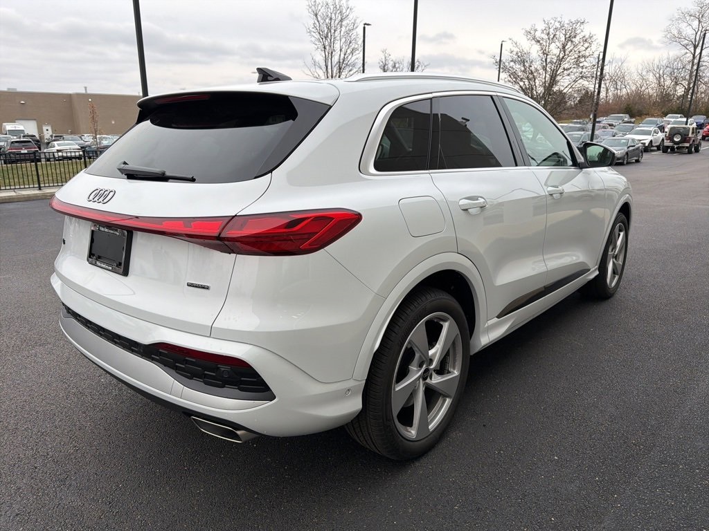 2025 Audi Q5 Prestige TFSI Premium photo 2