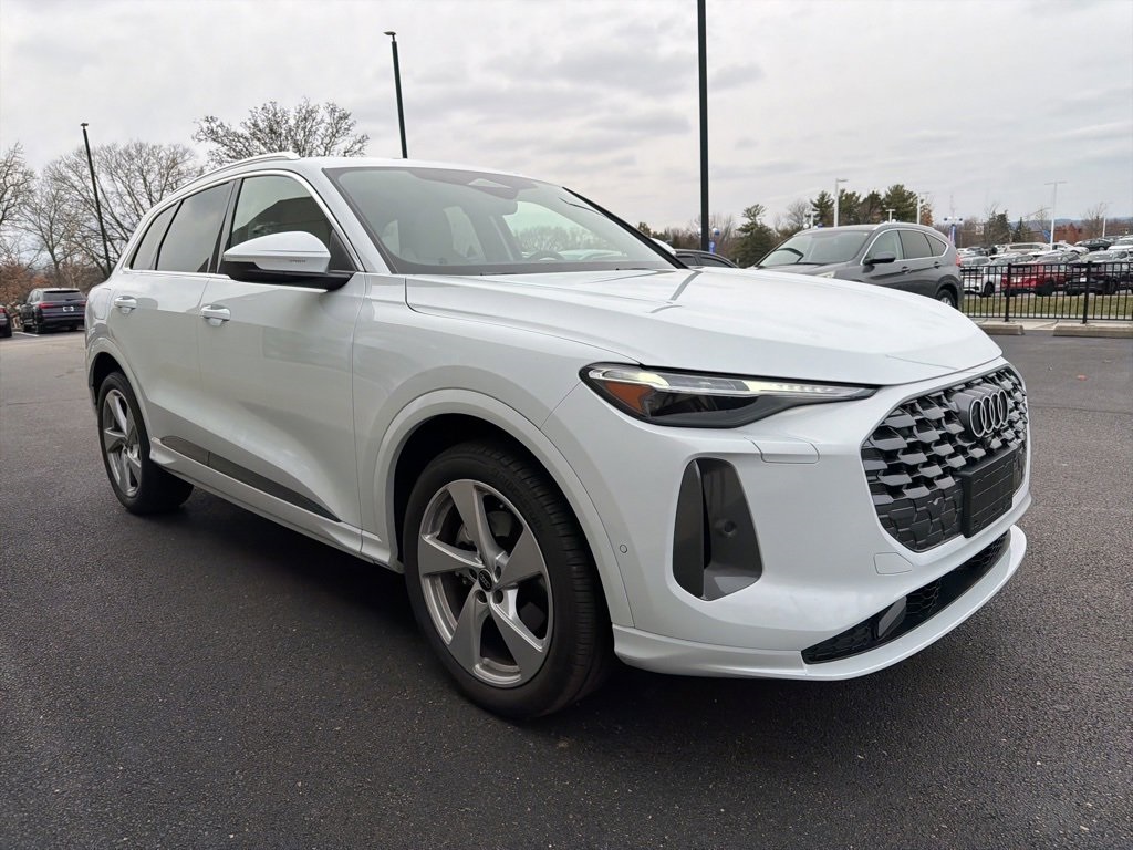 2025 Audi Q5 Prestige TFSI Premium photo 3