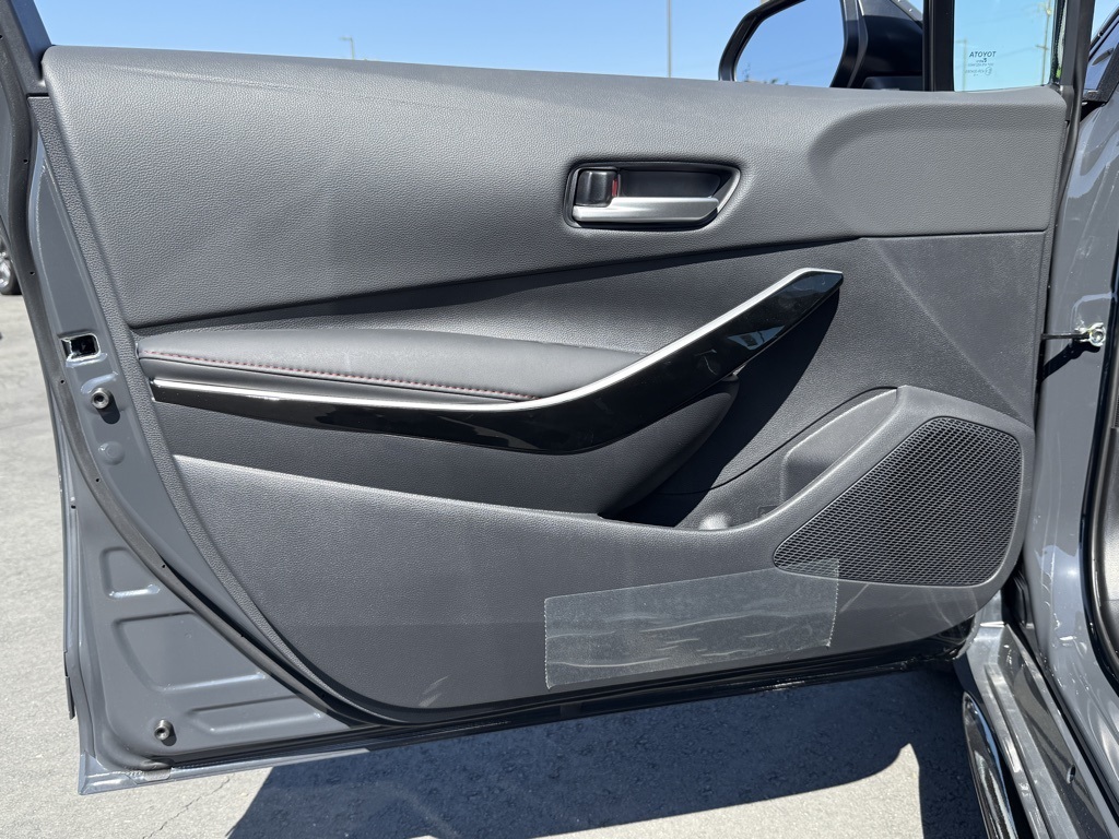 2025 Toyota Corolla XSE photo 15