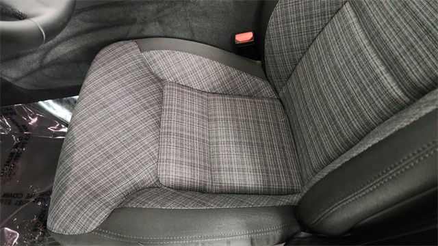 used 2025 Volvo XC60 car, priced at $40,988