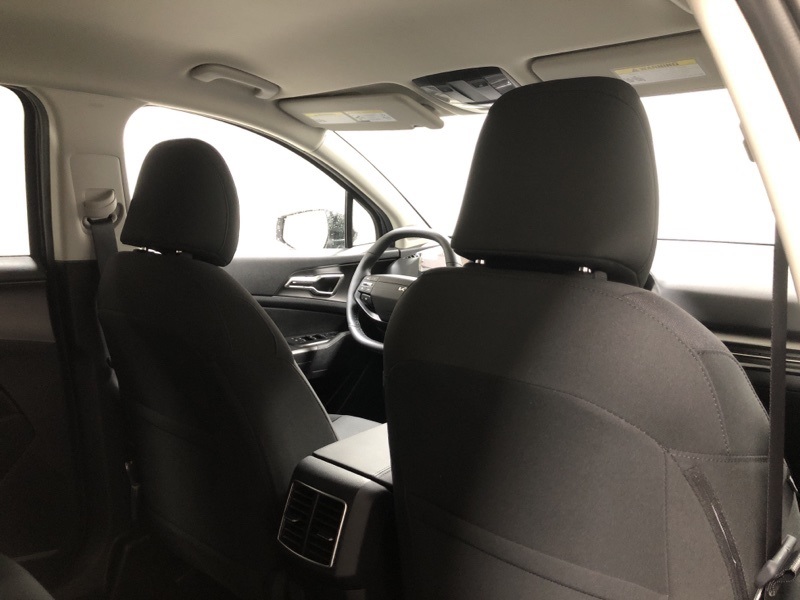 2026 Kia Sportage LX photo 11