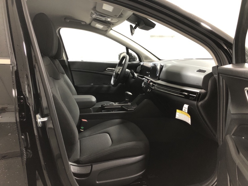 2026 Kia Sportage LX photo 12