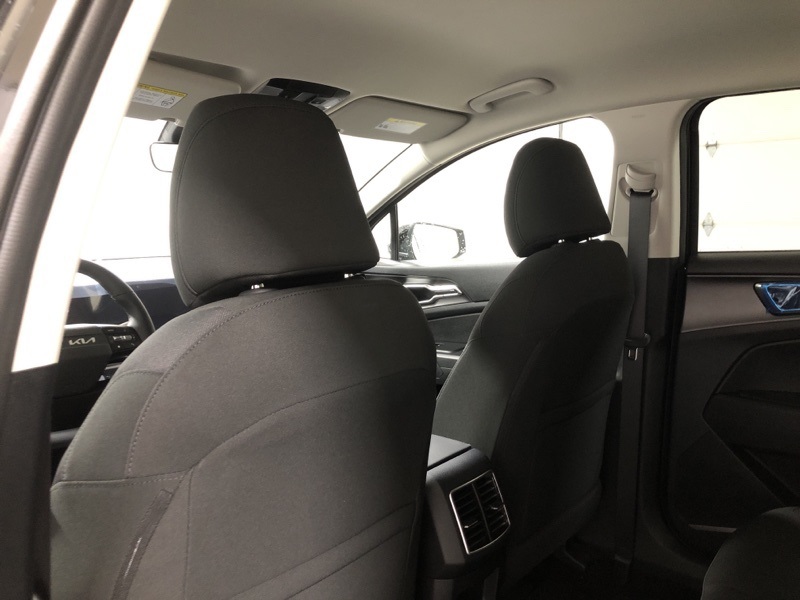 2026 Kia Sportage LX photo 16