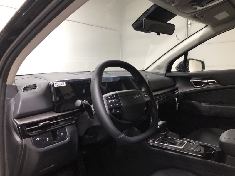 2026 Kia Sportage LX photo 18