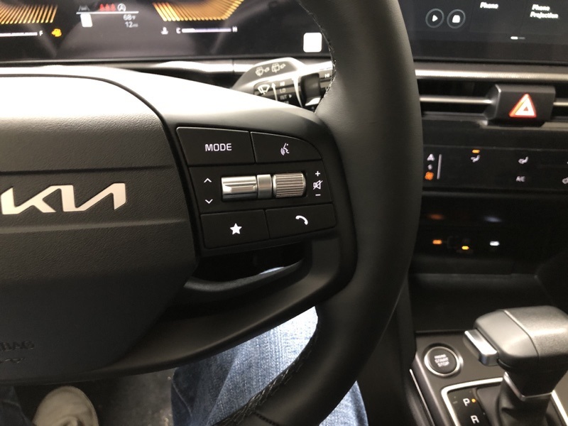 2026 Kia Sportage LX photo 22