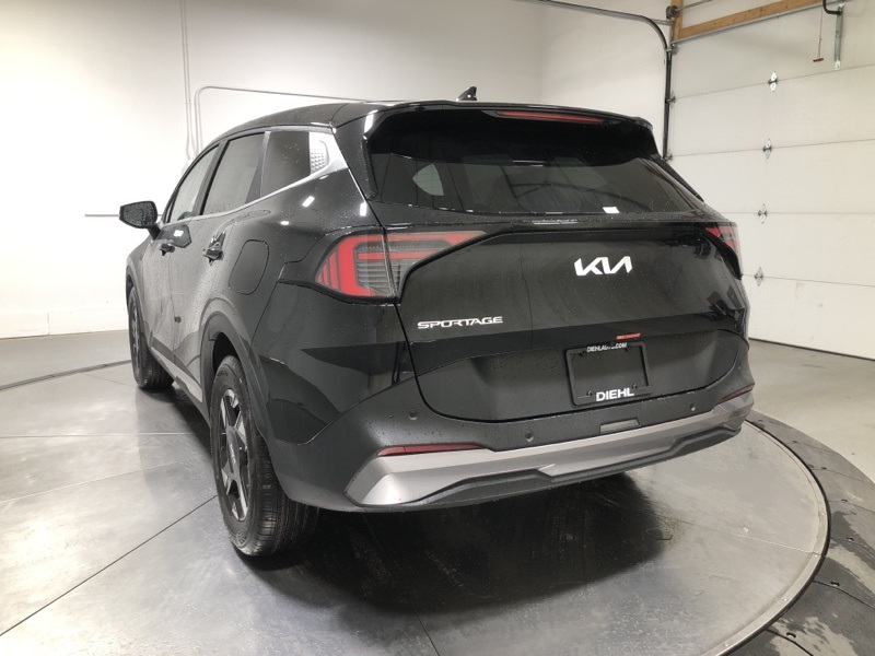 2026 Kia Sportage LX photo 5