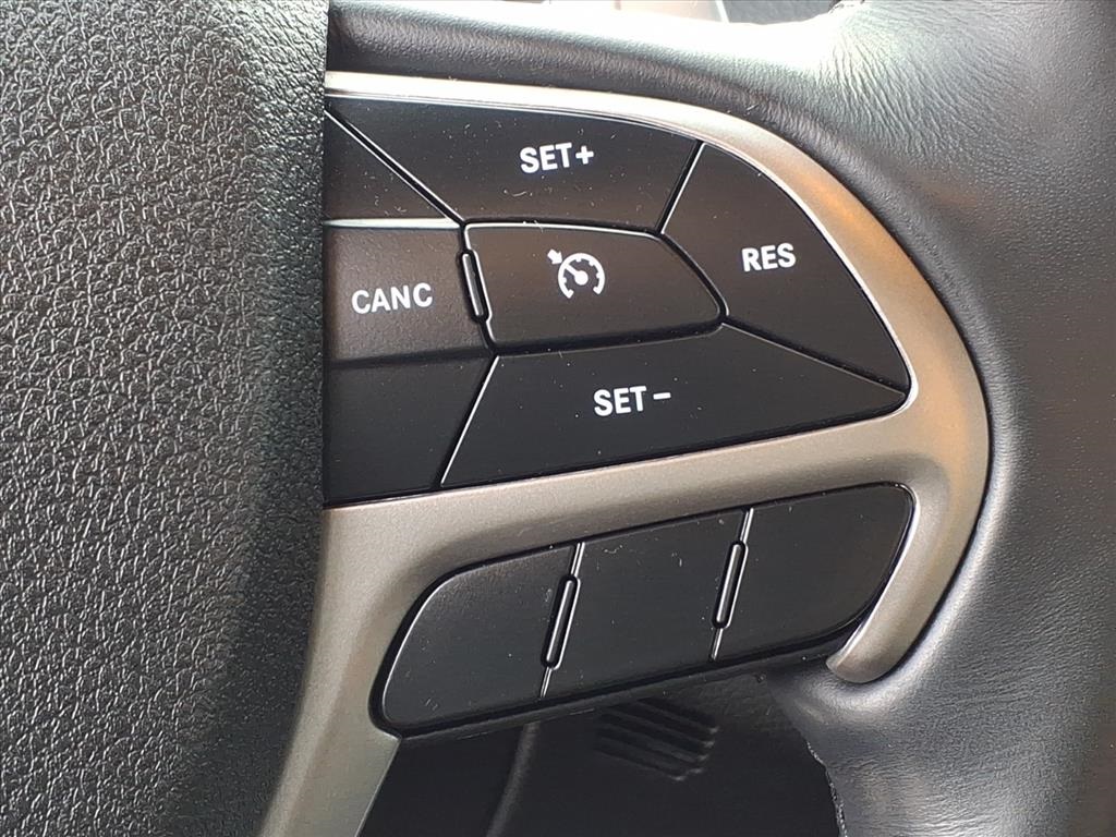 used 2017 Jeep Grand Cherokee car, priced at $13,500