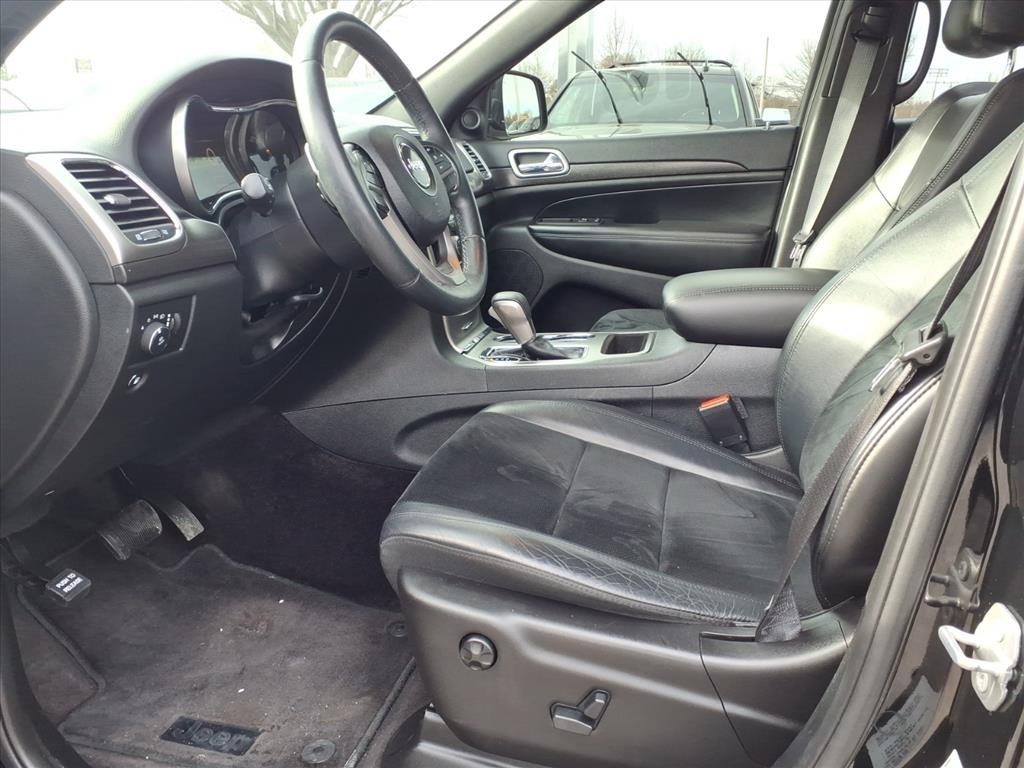 used 2017 Jeep Grand Cherokee car, priced at $13,500