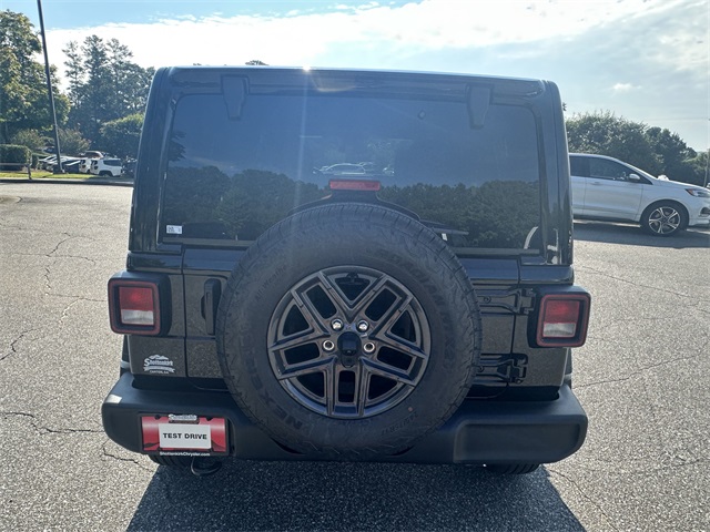 2025 Jeep Wrangler Sport S photo 4