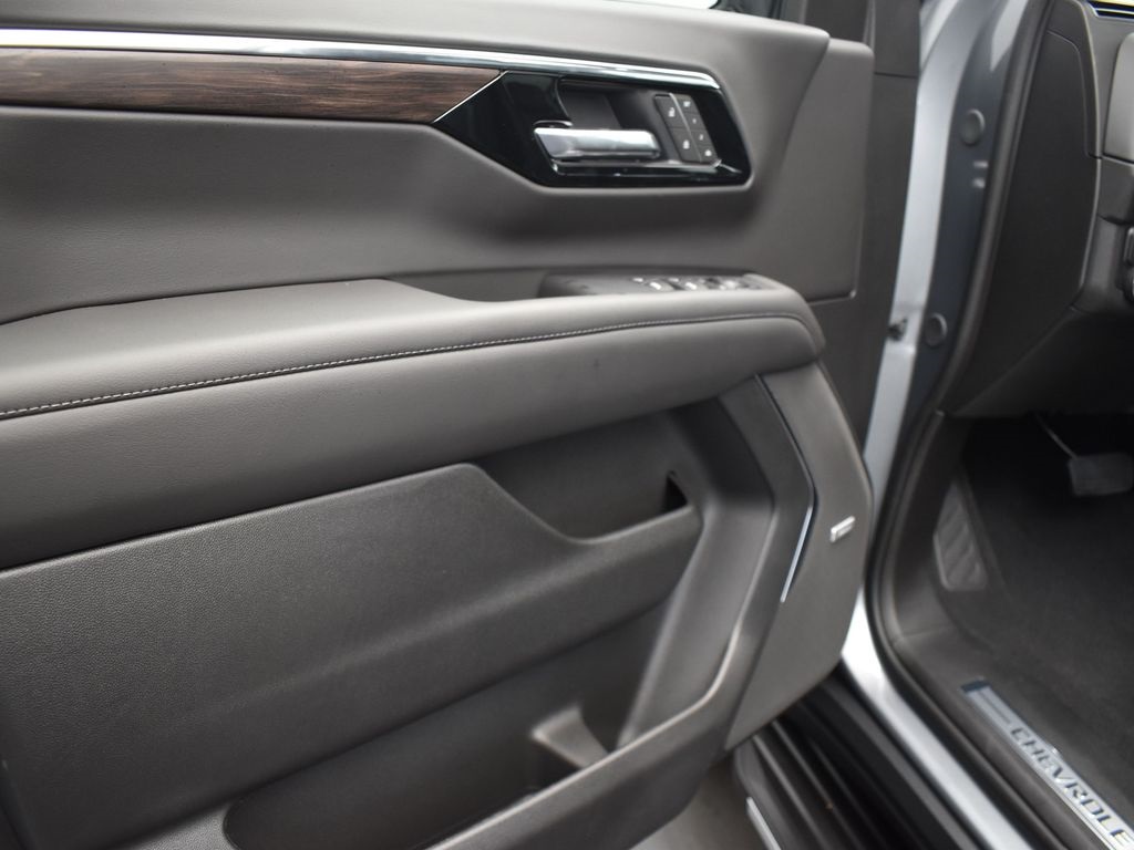 2025 Sterling Gray Metallic Chevrolet Tahoe LT RWD SUV