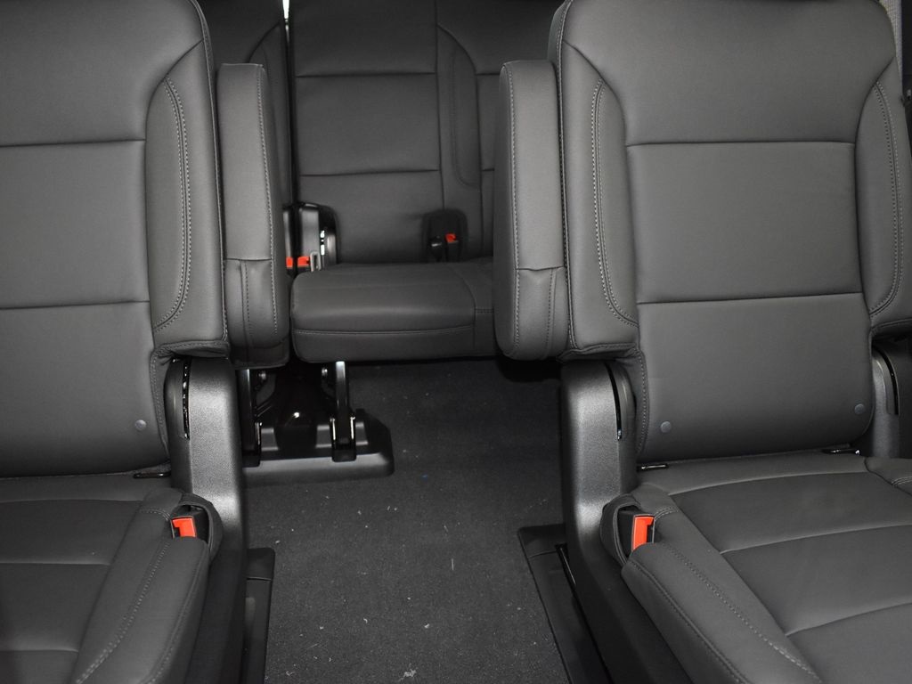 2025 Sterling Gray Metallic Chevrolet Tahoe LT RWD SUV