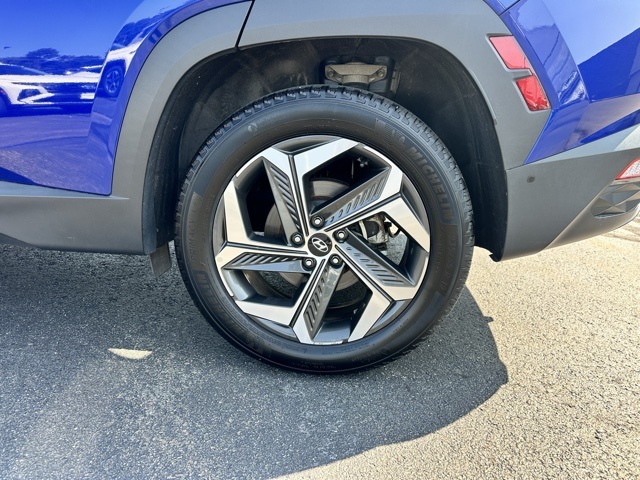 2022 Intense Blue Hyundai Tucson Limited AWD SUV