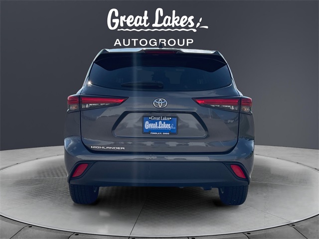 2023 Toyota Highlander L photo 4