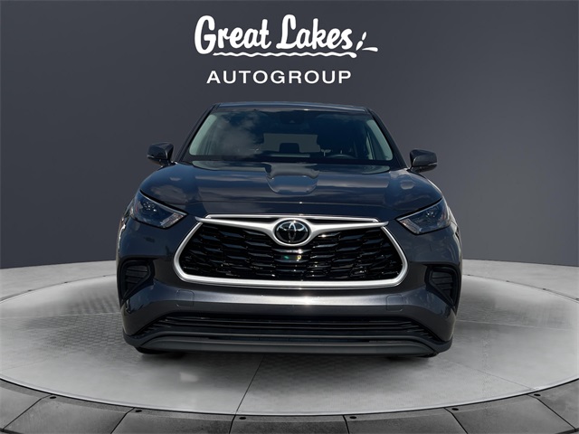 2023 Toyota Highlander L photo 7