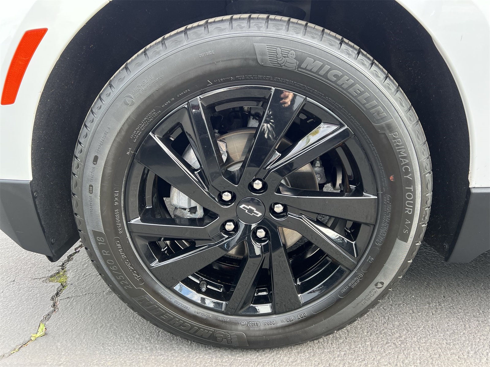 used 2024 Chevrolet Equinox car, priced at $22,991