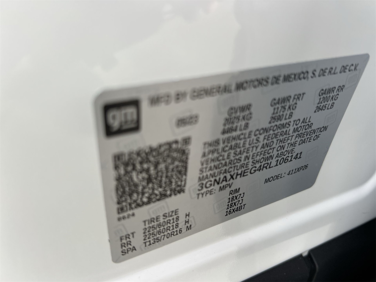 used 2024 Chevrolet Equinox car, priced at $22,991