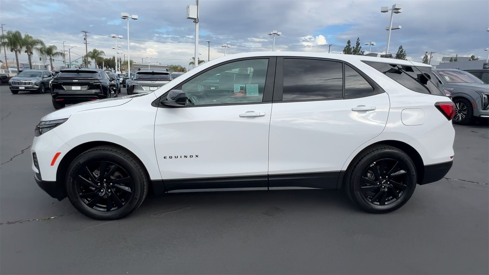 used 2024 Chevrolet Equinox car, priced at $22,991