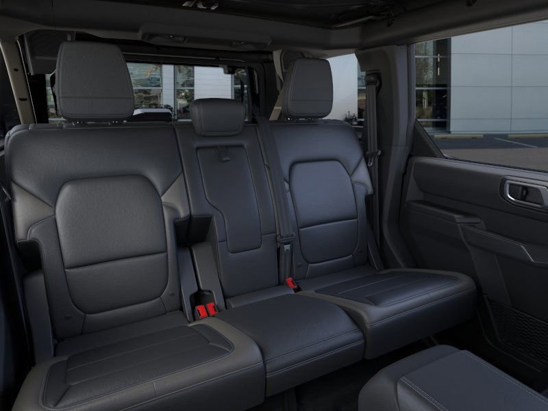 2025 Ford Bronco Outer Banks photo 10