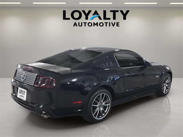 2014 Ford Mustang GT photo 2