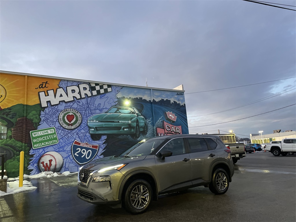 2023 Nissan Rogue S's photo