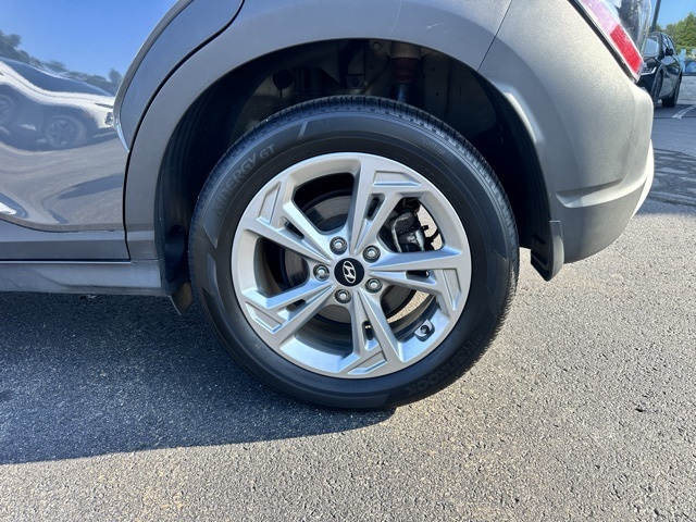 2023 Thunder Gray Hyundai Kona SEL AWD SUV
