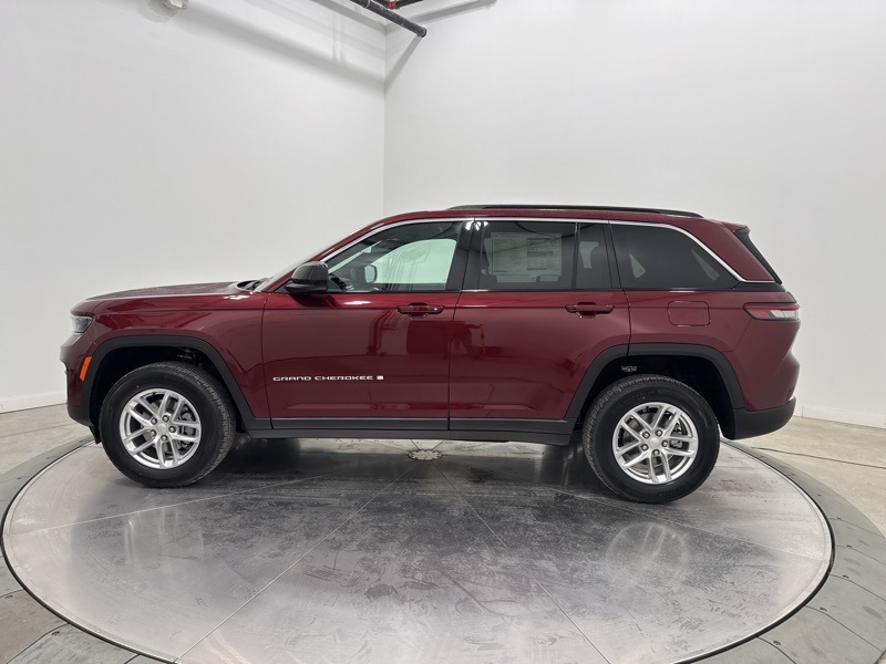 2025 Jeep Grand Cherokee Laredo X photo 4