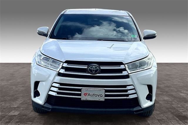 2018 White Toyota Highlander LE FWD SUV