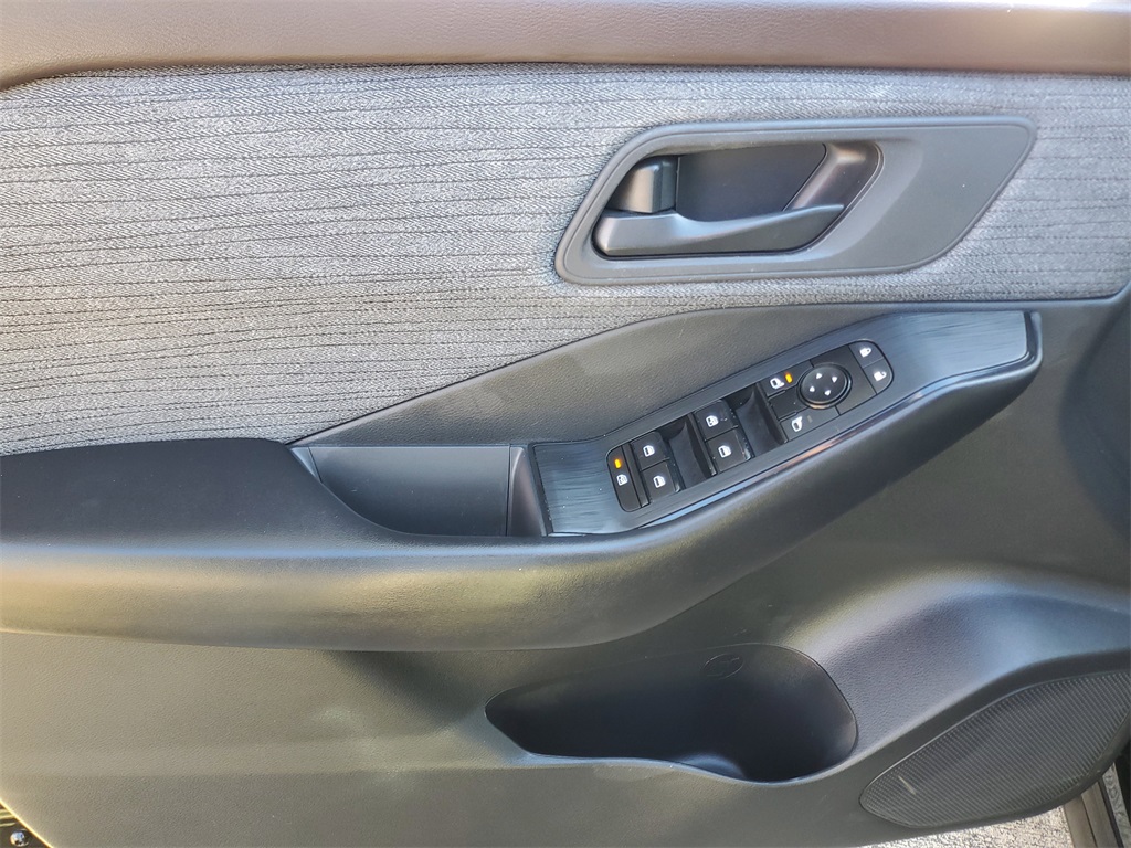 used 2023 Nissan Rogue car, priced at $18,795