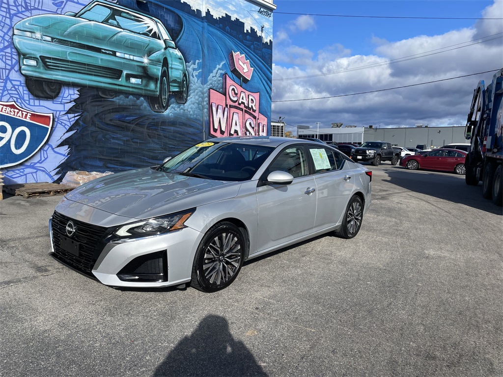 2023 Nissan Altima SV