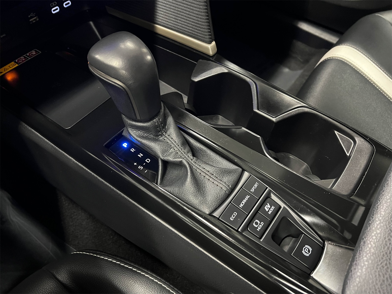 used 2025 Toyota Camry car, priced at $27,688