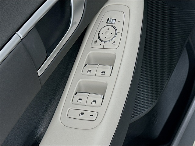 Sonata Hybrid SEL
