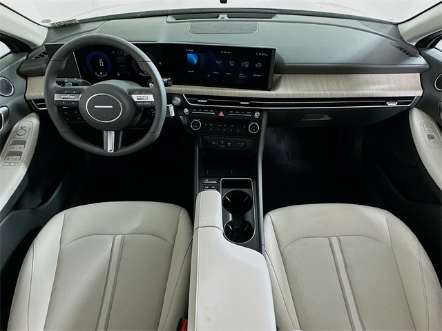 Sonata Hybrid SEL
