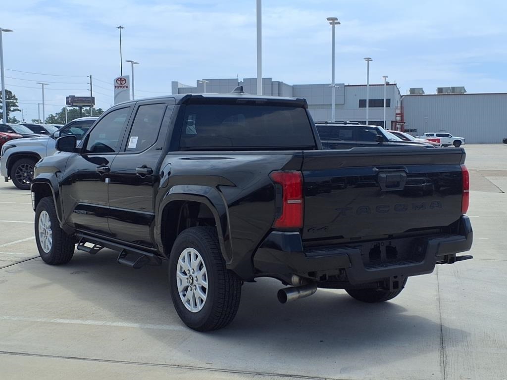 2025 Toyota Tacoma SR5 Double Cab photo 3