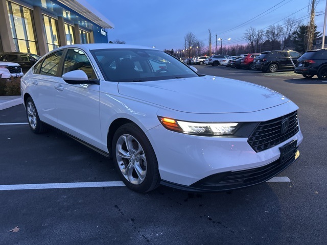 2023 Honda Accord LX photo 3