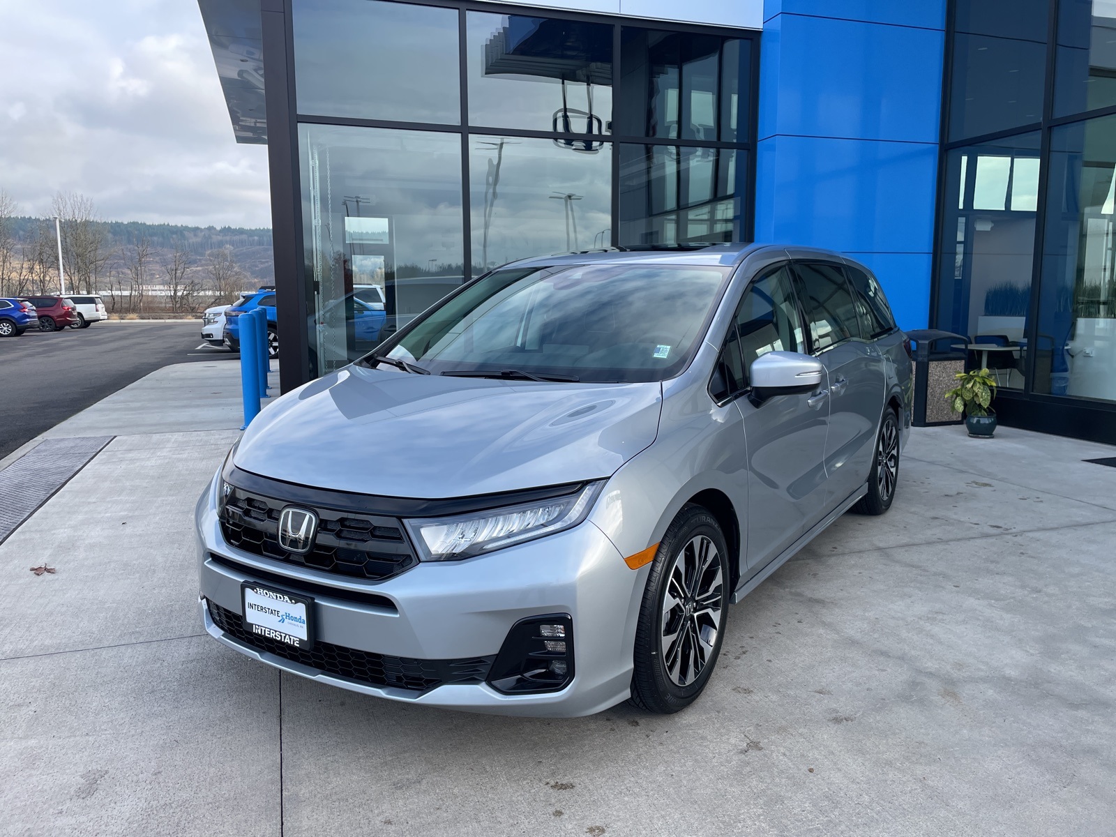 2026 Honda Odyssey Elite's photo