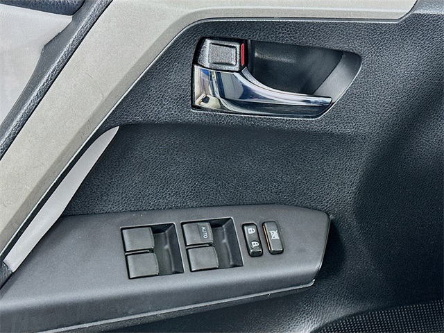 RAV4 XLE