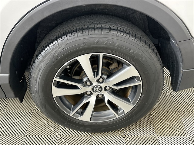 RAV4 XLE
