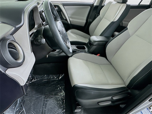 RAV4 XLE