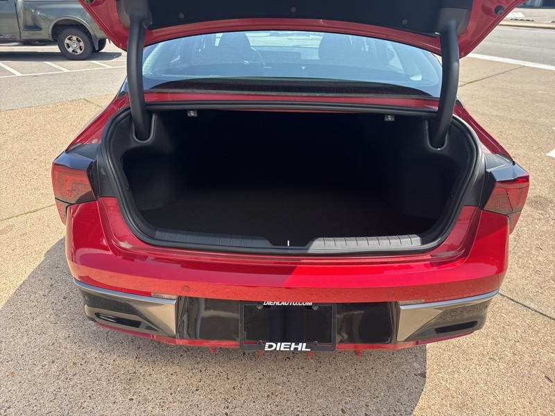 2025 Kia K5 LXS photo 10