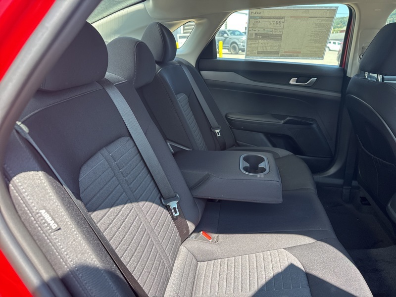 2025 Kia K5 LXS photo 11